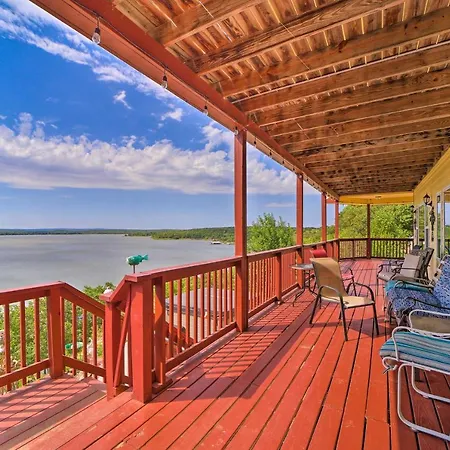 Waterfront Lake Eufaula Home Multi-Level Balcony